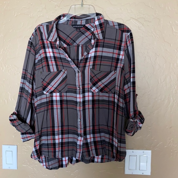 Button up top - Picture 1 of 4